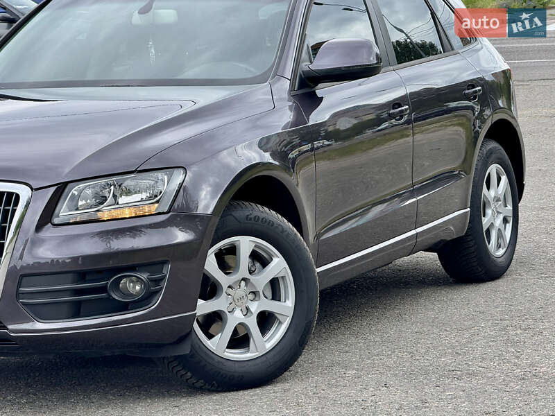 Внедорожник / Кроссовер Audi Q5 2012 в Киеве
