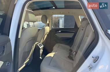 Позашляховик / Кросовер Audi Q5 2014 в 