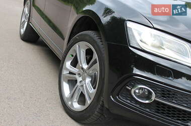 Внедорожник / Кроссовер Audi Q5 2016 в 