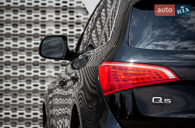 Внедорожник / Кроссовер Audi Q5 2011 в 