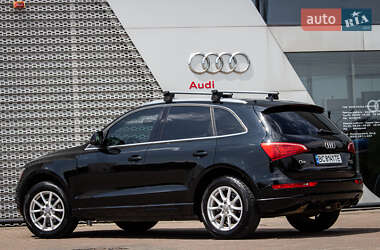Внедорожник / Кроссовер Audi Q5 2011 в 