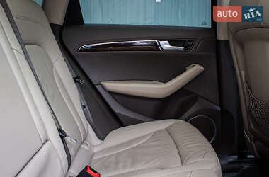 Внедорожник / Кроссовер Audi Q5 2011 в 