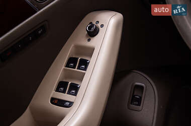 Внедорожник / Кроссовер Audi Q5 2011 в 