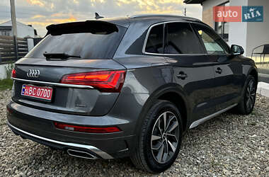 Внедорожник / Кроссовер Audi Q5 2022 в 