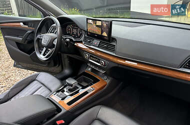Внедорожник / Кроссовер Audi Q5 2022 в 
