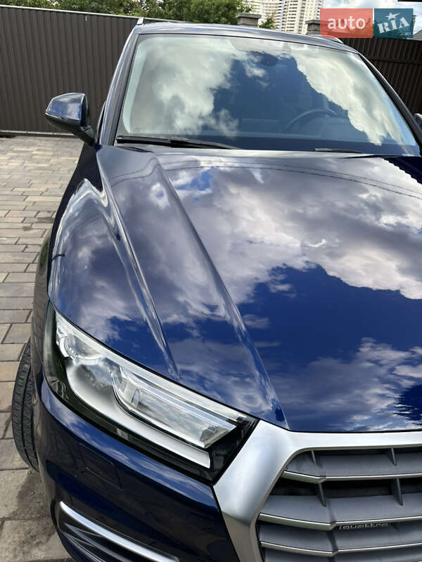 Внедорожник / Кроссовер Audi Q5 2017 в Киеве