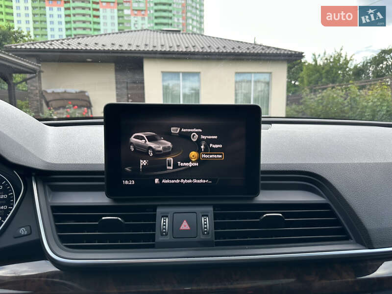 Внедорожник / Кроссовер Audi Q5 2017 в Киеве