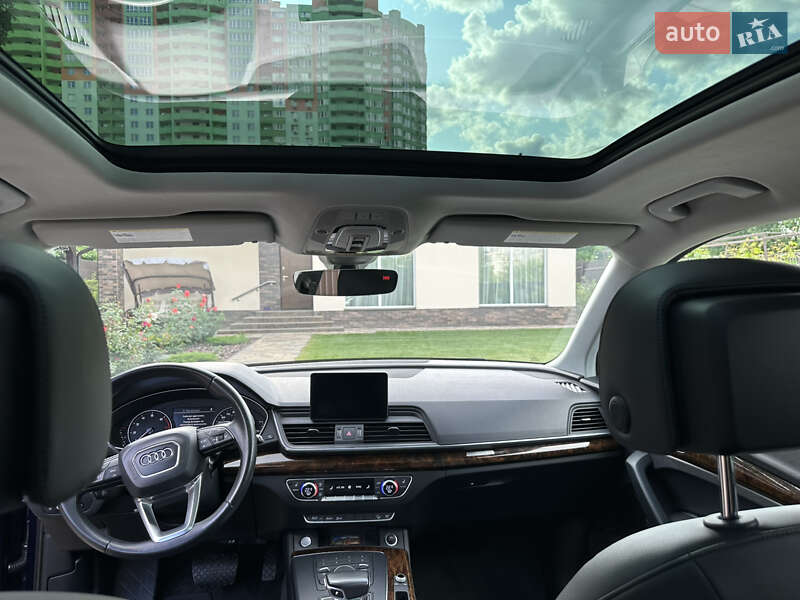 Внедорожник / Кроссовер Audi Q5 2017 в Киеве