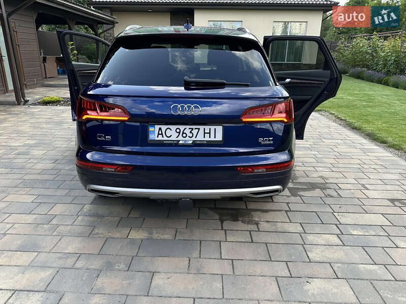 Внедорожник / Кроссовер Audi Q5 2017 в Киеве