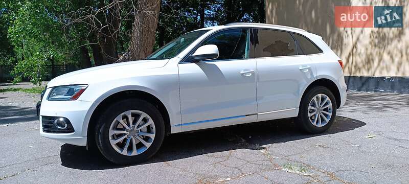 Внедорожник / Кроссовер Audi Q5 2013 в Желтых Водах
