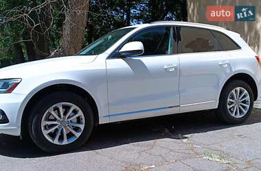 Позашляховик / Кросовер Audi Q5 2013 в 