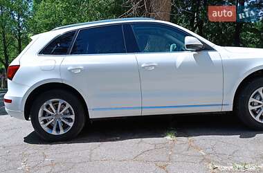 Позашляховик / Кросовер Audi Q5 2013 в 
