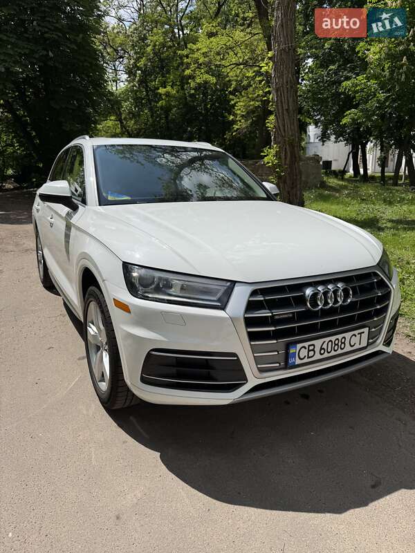 Внедорожник / Кроссовер Audi Q5 2019 в 