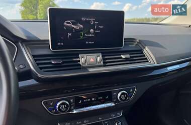 Внедорожник / Кроссовер Audi Q5 2018 в 