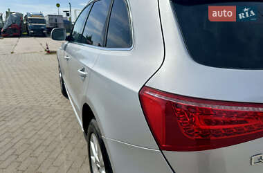 Внедорожник / Кроссовер Audi Q5 2012 в 