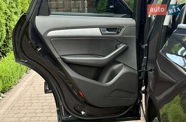 Внедорожник / Кроссовер Audi Q5 2016 в 