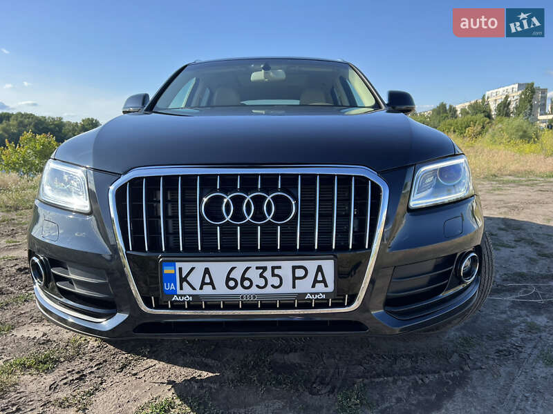 Внедорожник / Кроссовер Audi Q5 2016 в 