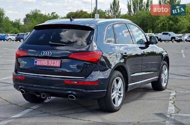 Внедорожник / Кроссовер Audi Q5 2015 в 