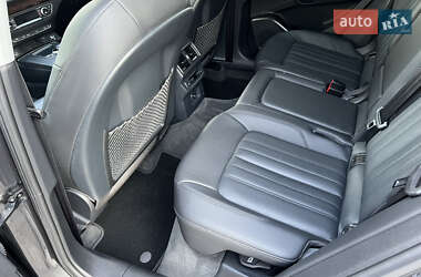 Внедорожник / Кроссовер Audi Q5 2018 в 
