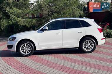 Внедорожник / Кроссовер Audi Q5 2012 в 