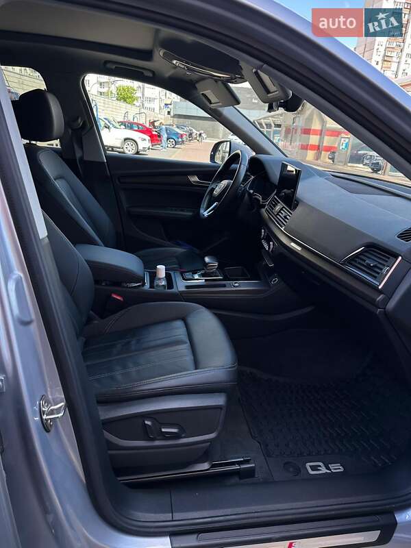Внедорожник / Кроссовер Audi Q5 2022 в Киеве