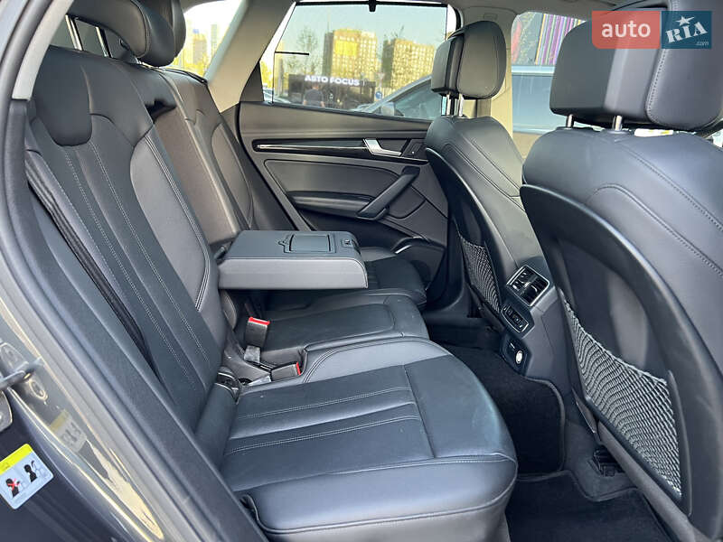 Внедорожник / Кроссовер Audi Q5 2018 в Киеве