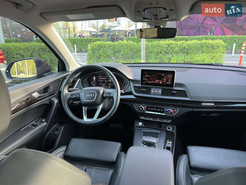 Внедорожник / Кроссовер Audi Q5 2018 в Киеве