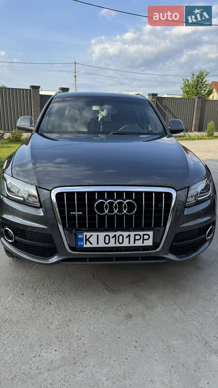 Внедорожник / Кроссовер Audi Q5 2011 в 