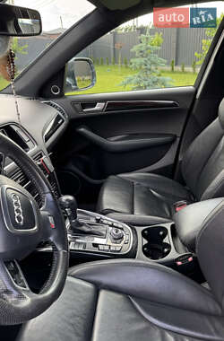 Внедорожник / Кроссовер Audi Q5 2011 в 