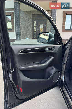 Внедорожник / Кроссовер Audi Q5 2011 в 