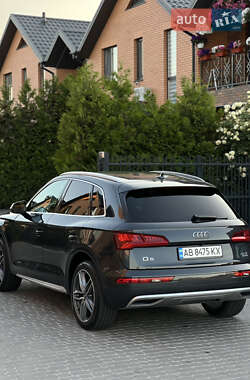 Внедорожник / Кроссовер Audi Q5 2018 в 