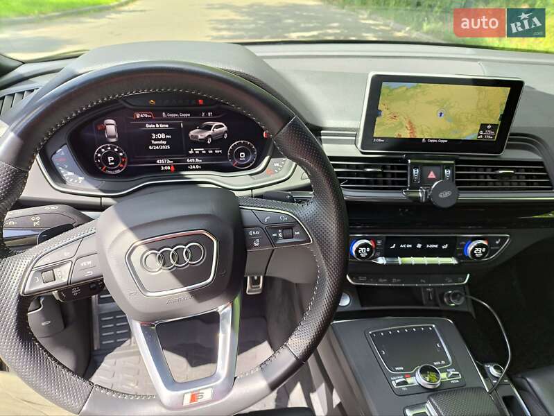 Внедорожник / Кроссовер Audi Q5 2019 в Киеве