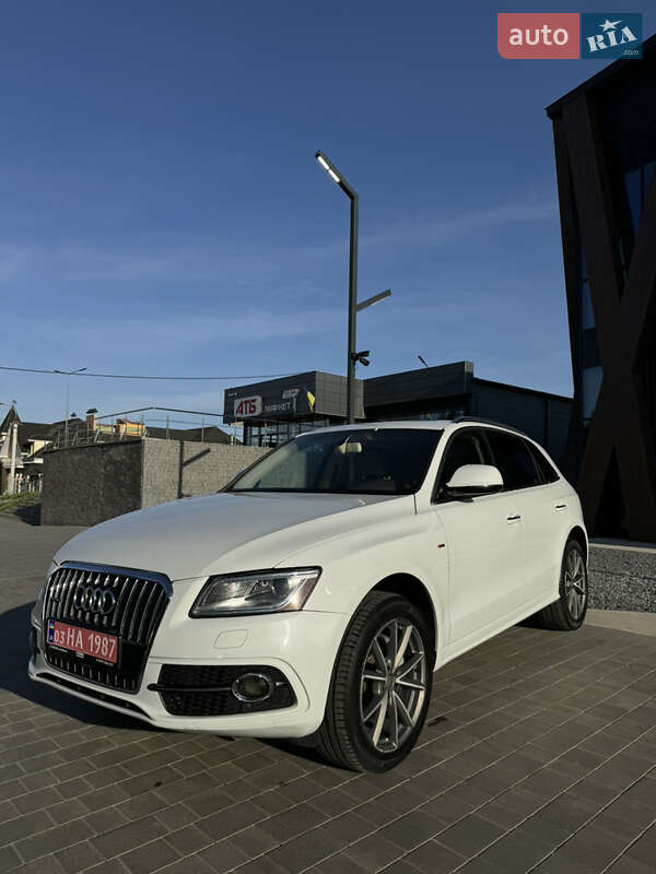 Внедорожник / Кроссовер Audi Q5 2015 в Луцке