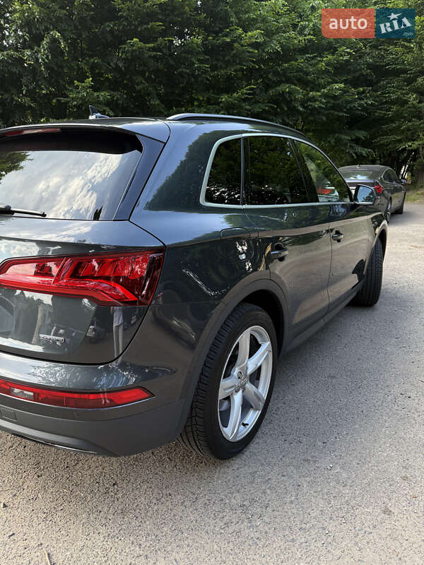 Внедорожник / Кроссовер Audi Q5 2017 в Львове фото 6 Внедорожник / Кроссовер Audi Q5 2017 в Львове