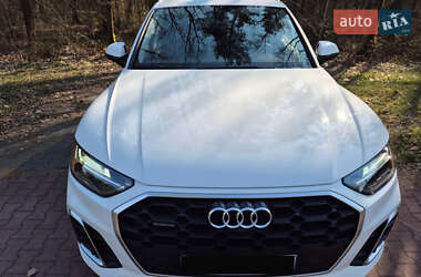 Внедорожник / Кроссовер Audi Q5 2022 в 