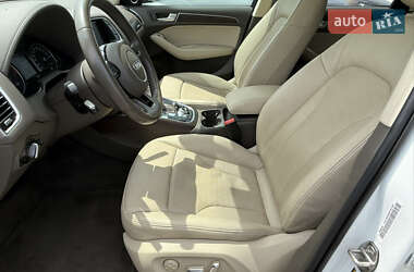 Внедорожник / Кроссовер Audi Q5 2015 в 