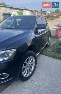 Внедорожник / Кроссовер Audi Q5 2015 в 
