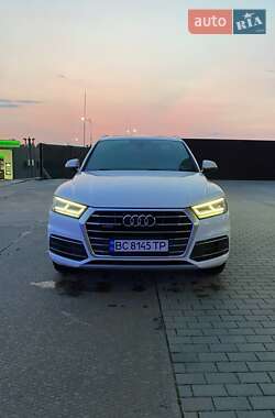 Позашляховик / Кросовер Audi Q5 2017 в Стрию