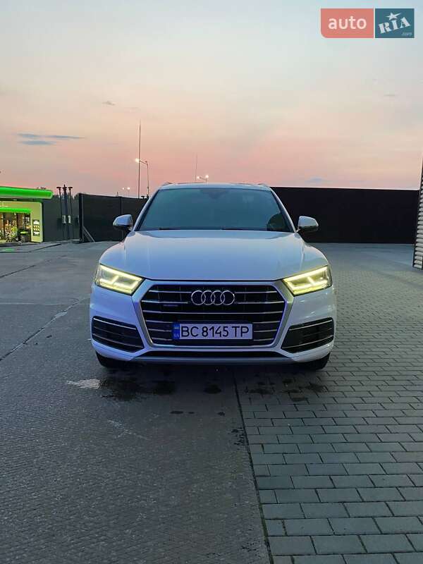 Внедорожник / Кроссовер Audi Q5 2017 в Стрые