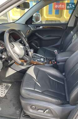 Внедорожник / Кроссовер Audi Q5 2012 в 