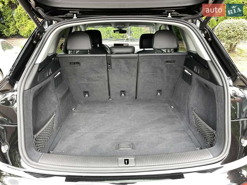 Внедорожник / Кроссовер Audi Q5 2023 в Киеве
