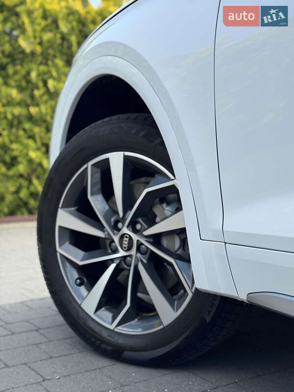 Внедорожник / Кроссовер Audi Q5 2022 в Стрые