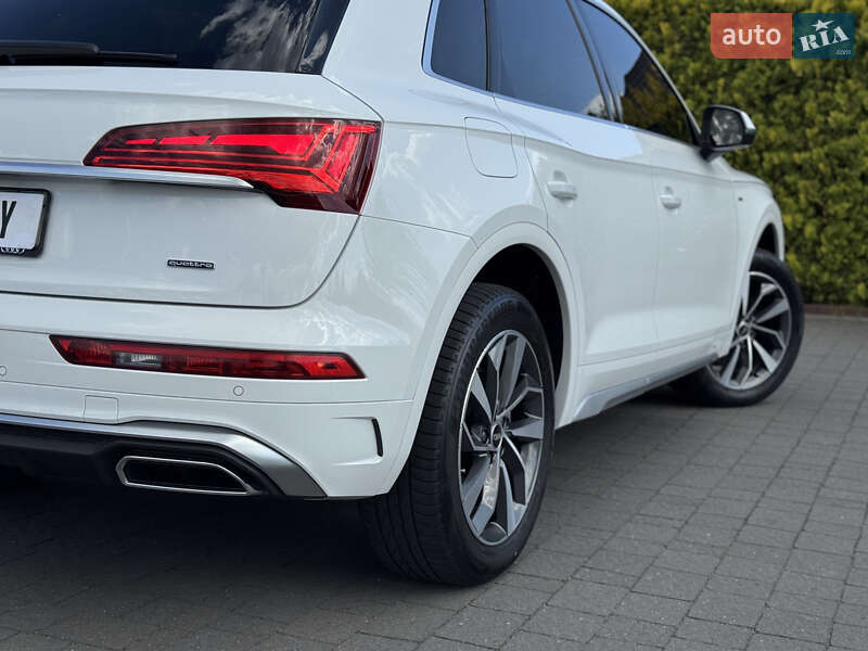 Внедорожник / Кроссовер Audi Q5 2022 в Стрые