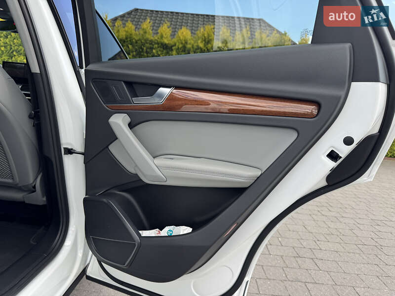 Внедорожник / Кроссовер Audi Q5 2022 в Стрые