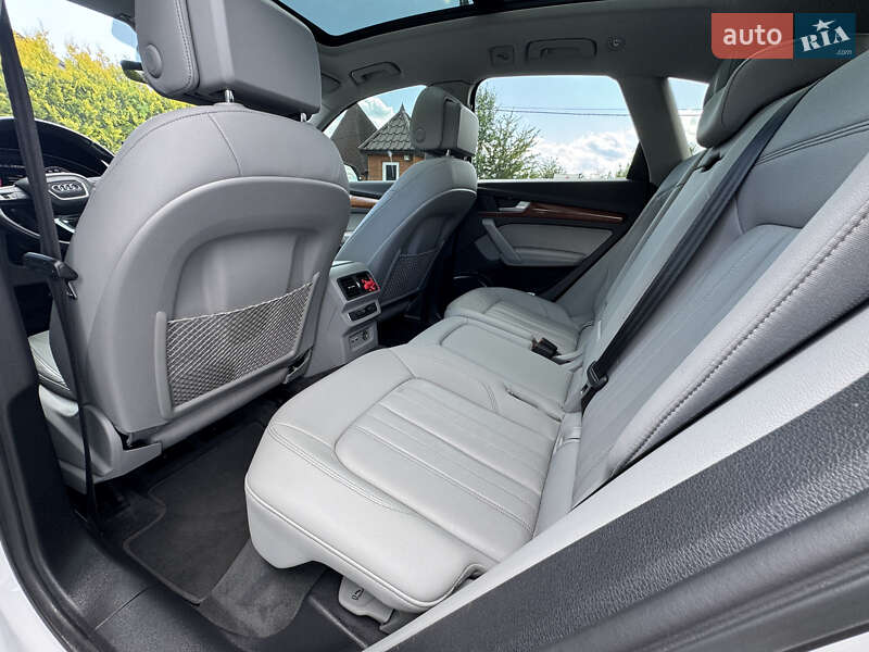 Внедорожник / Кроссовер Audi Q5 2022 в Стрые