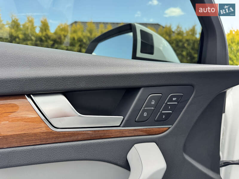 Внедорожник / Кроссовер Audi Q5 2022 в Стрые
