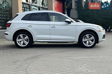 Внедорожник / Кроссовер Audi Q5 2019 в 