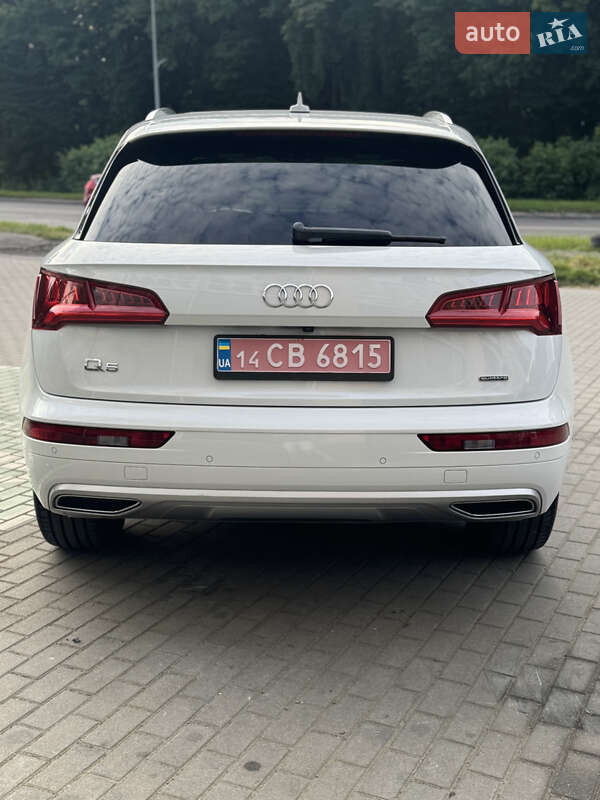 Позашляховик / Кросовер Audi Q5 2019 в Львові