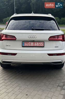 Внедорожник / Кроссовер Audi Q5 2019 в 