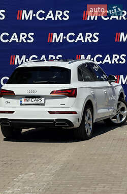 Внедорожник / Кроссовер Audi Q5 2022 в 